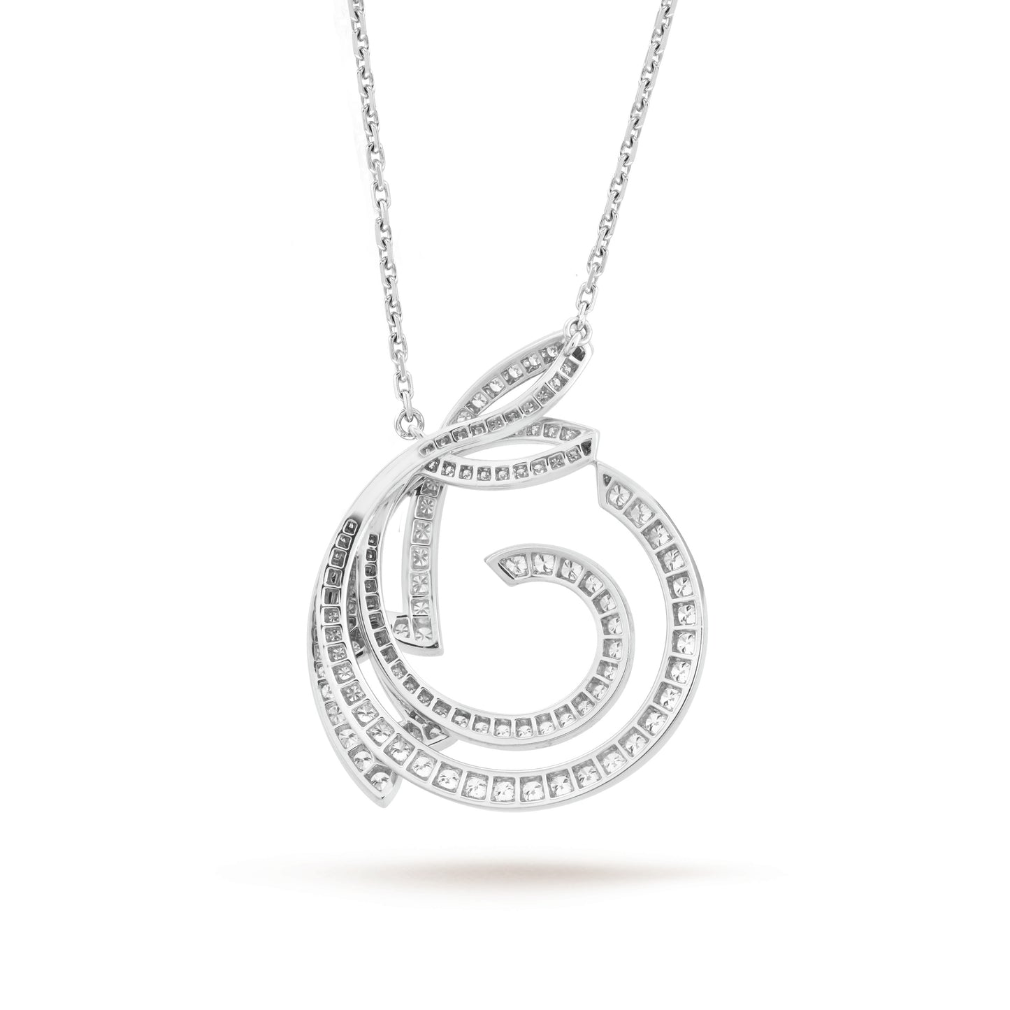 VCARP3J300 Diamond Pendant Phoenix Tail