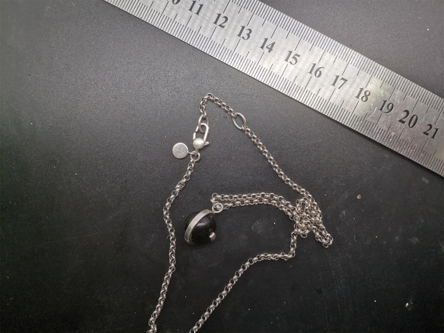 GC-417741 Black Onyx Ball G-shaped Pendant Customer Version