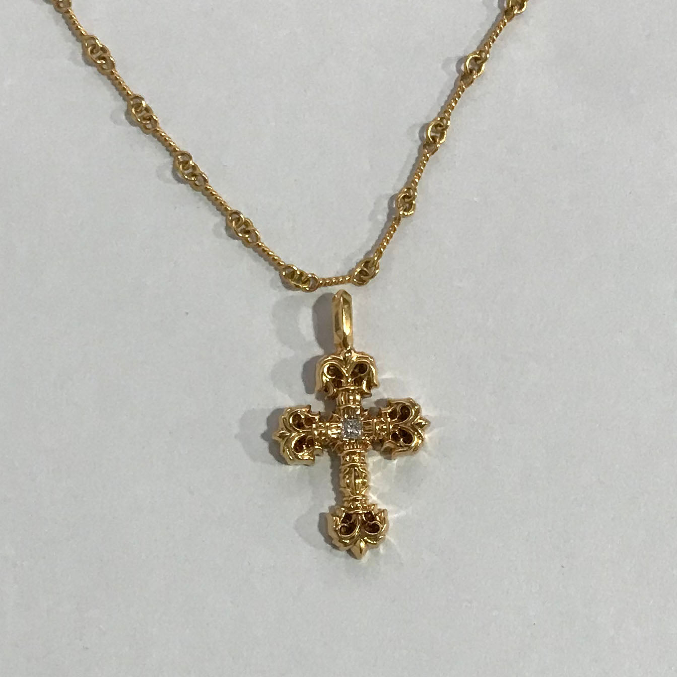 KLX-418544 square diamond thatch cross necklace customer version