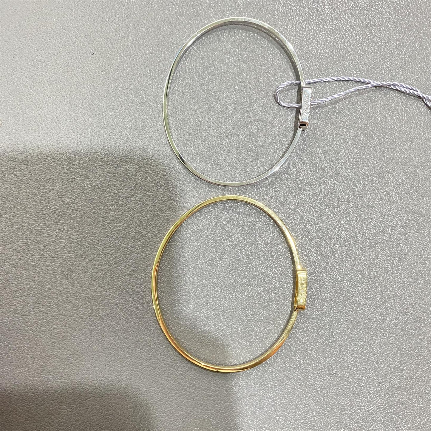 MSK-11134 小号14MM活动方管手镯