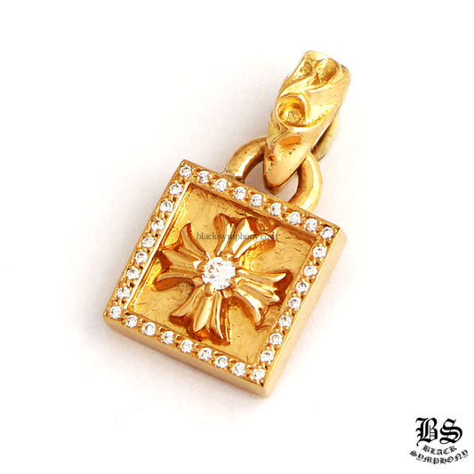 KLX-XL19504597 square cross pendant