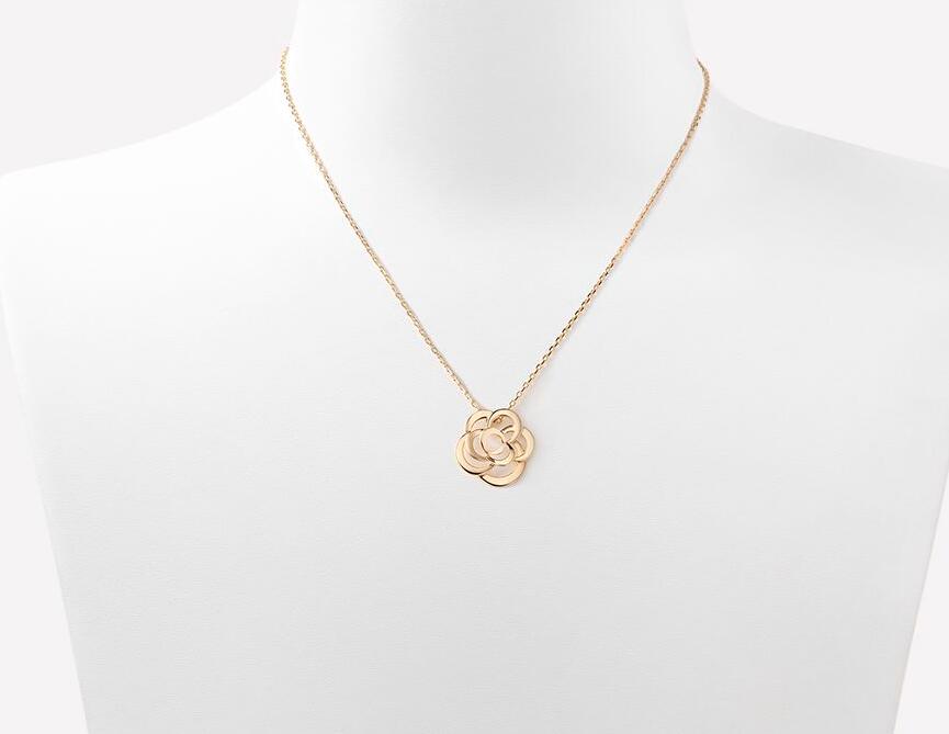 XNE-J70665 hollow petal pendant guest version
