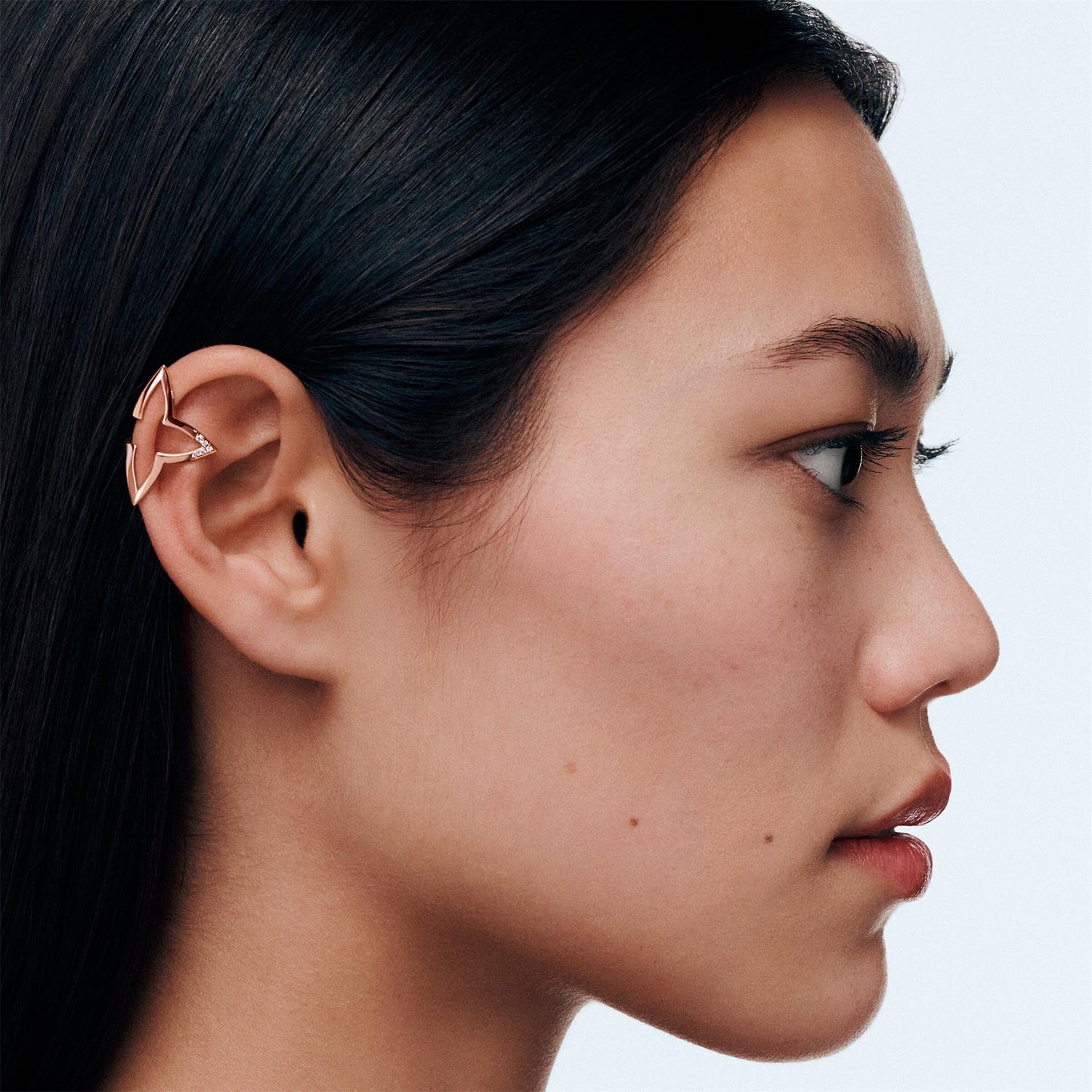 LV-Q06966 25.2mm hollow dart four-leaf clover earrings