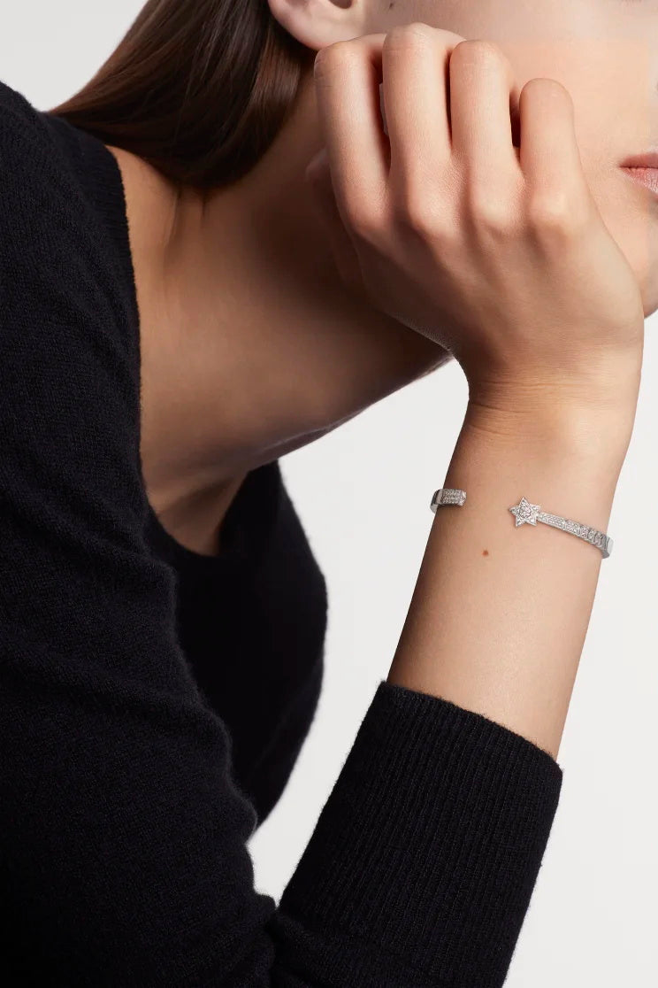 XNE-J11491 star open bracelet