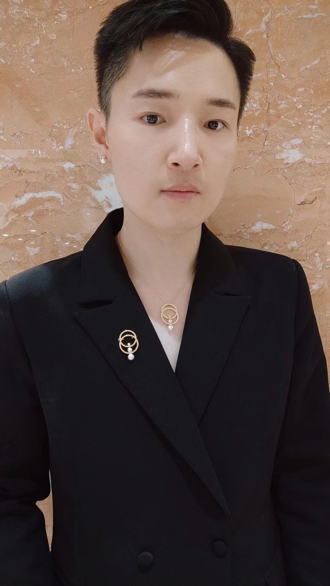TSQ-B-4444 Three Pearl Double Ring Brooch