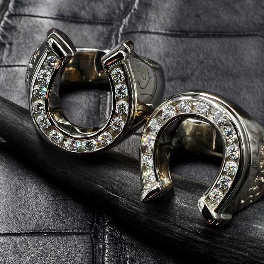 KLX-CH204166 U-shaped diamond color lettered men’s ring