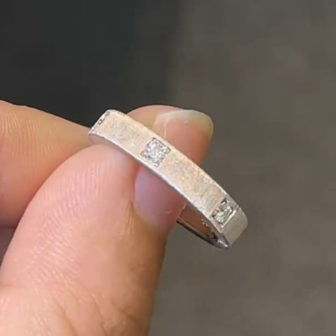 BQLT-RIN62159 4MM方格六钻拉丝条形戒平面直身戒指条戒