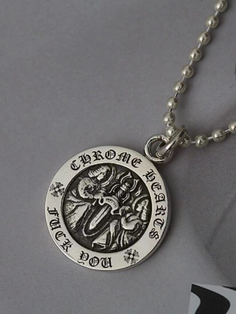 KLX-CH231014 Round Angel Disc Pendant