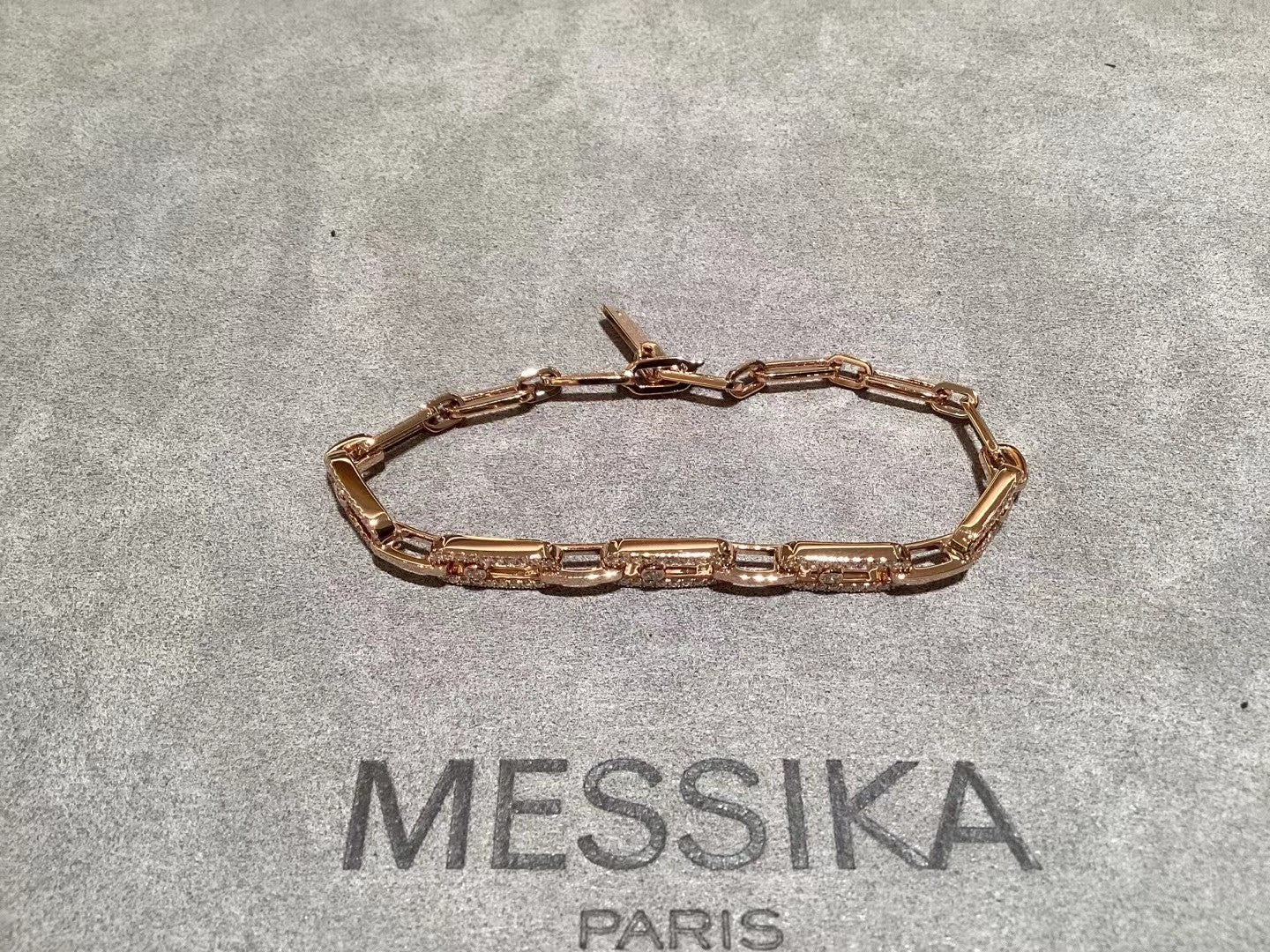 MSK-12187 half diamond activity bracelet