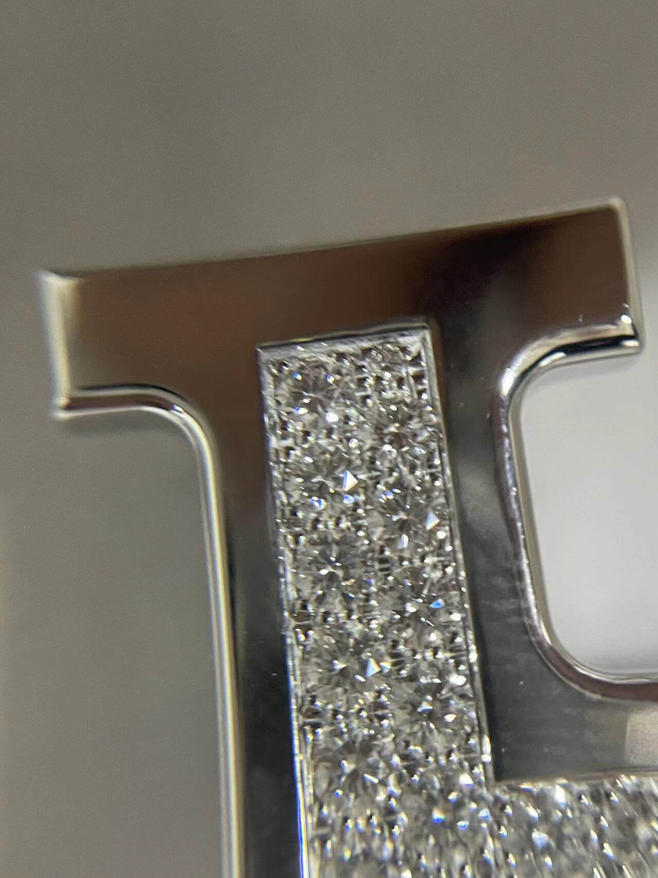 AMS-H18G0015 middle dense diamond H belt buckle