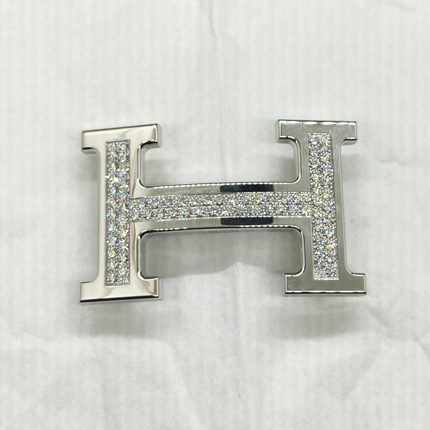 AMS-H18G0015 middle dense diamond H belt buckle