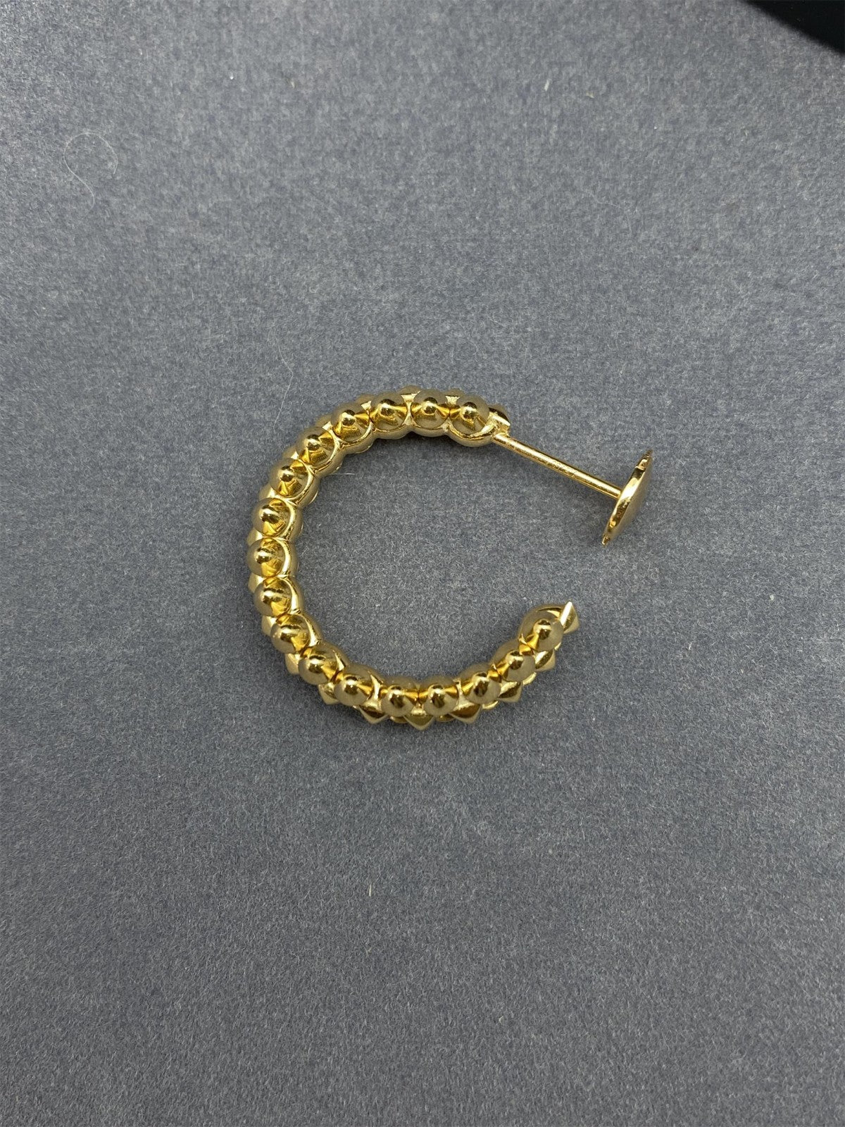 KDY-B8301415 6.4mm guest version pointed cone rivet earrings C-shaped semi-circular stud earrings