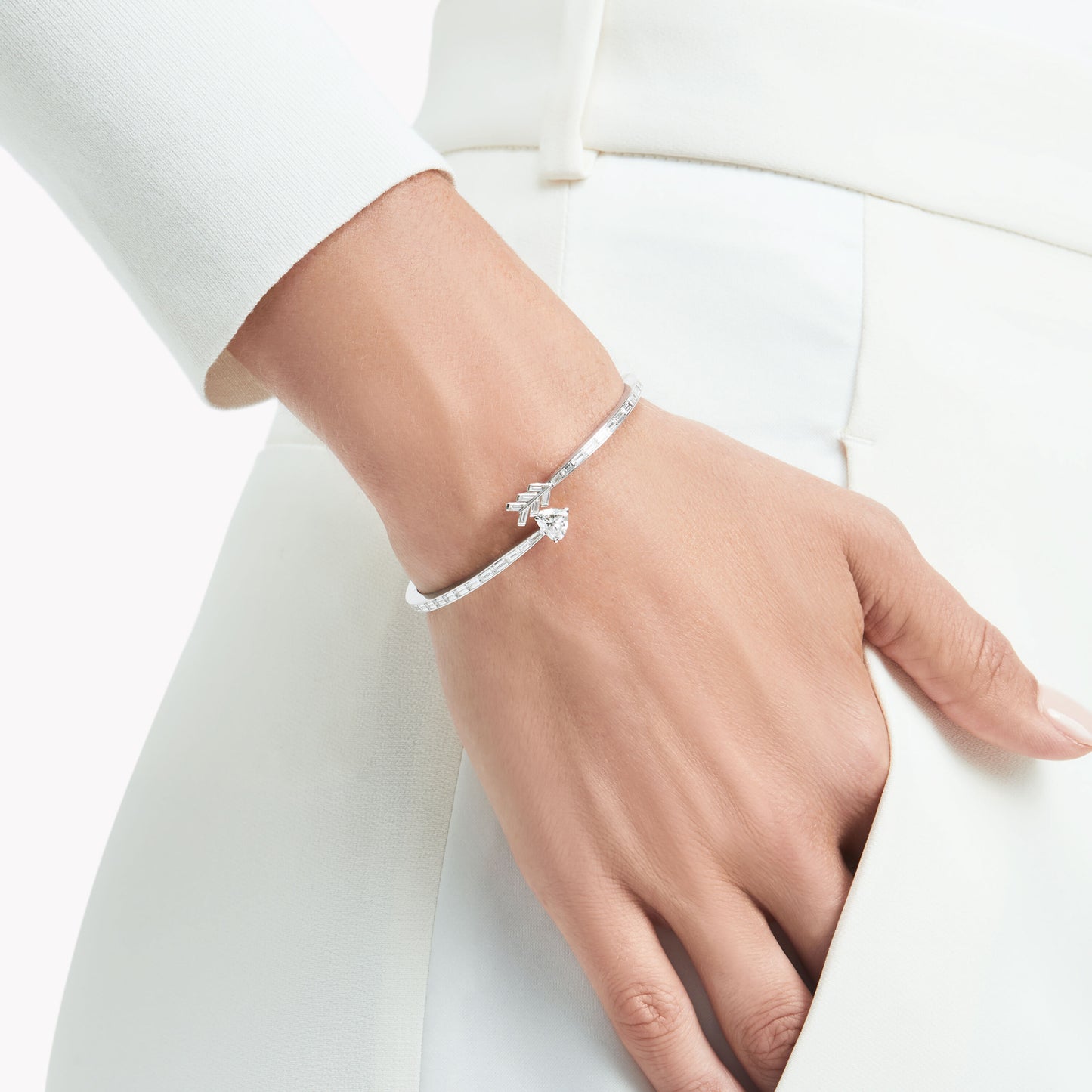 GLF-RGB370 arrow-shaped heart-shaped T-square half diamond activity 15.5# bracelet