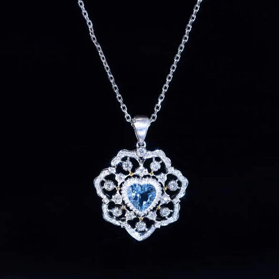 BQLT-PEN107490 heart-shaped diamond bezel-set water wave flower-shaped stone hollow pendant