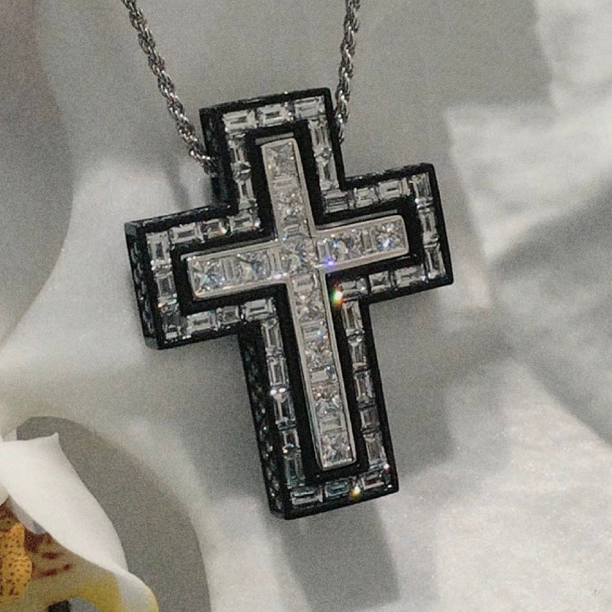 DMY-162880 T-square diamond double cross pendant