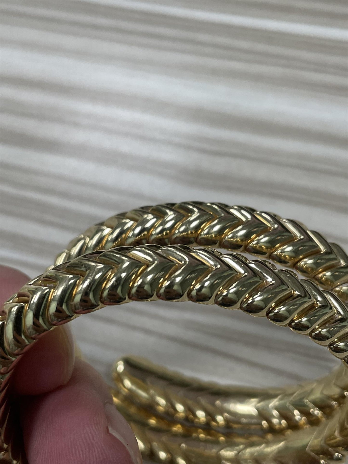 BGL-954568 braided snake body roll bracelet guest version