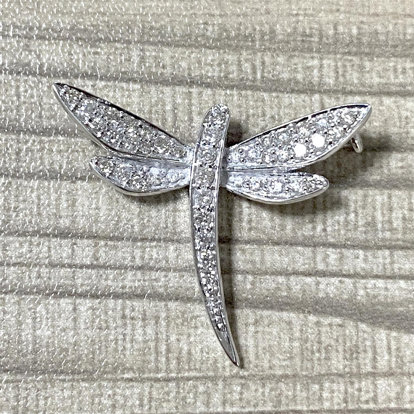 VCAB15827 3.3cm wide dragonfly wings full diamond brooch customer version