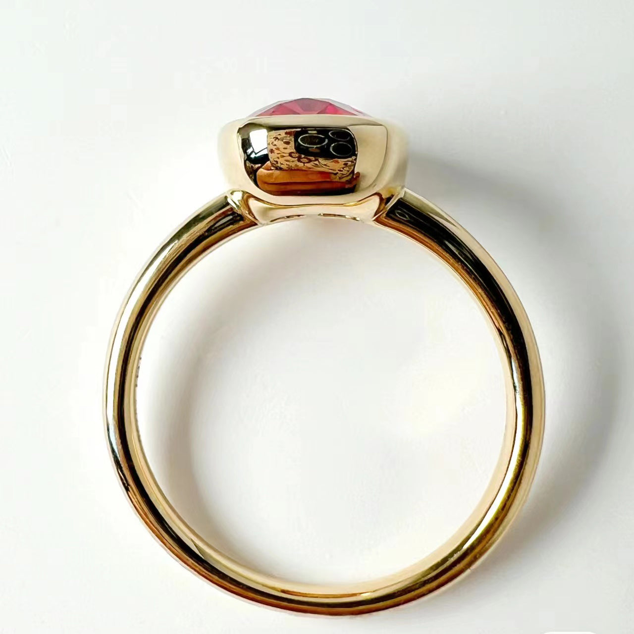 BMLD-PAB11056 bezel-set cushion-shaped colored gemstone candy stone medium light gold wire arm ring