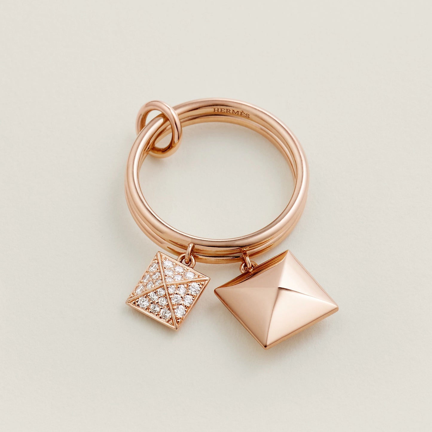 AMS-H223605B Pyramid Double Circle Ring