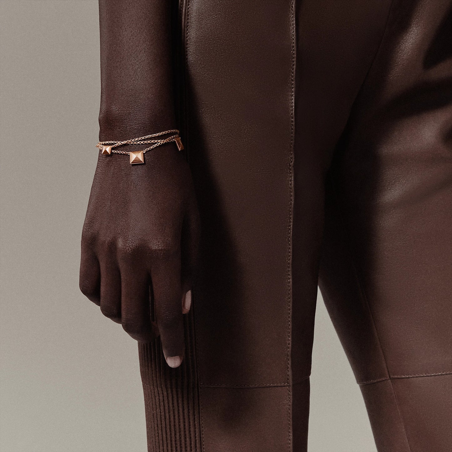 AMS-H223403B light gold pyramid bracelet
