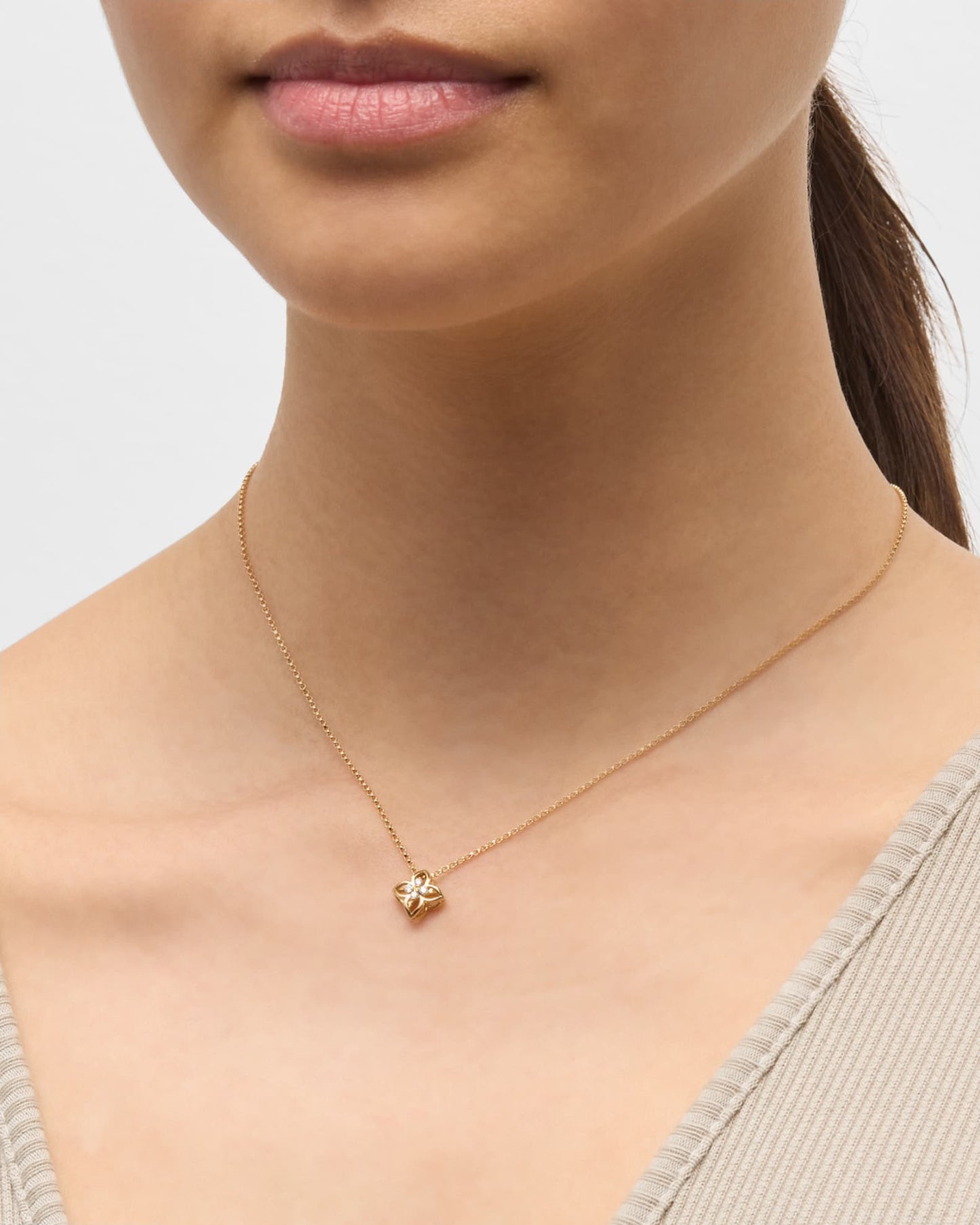 LBT-777CL3210宽16mm四叶梅花钻石吊坠