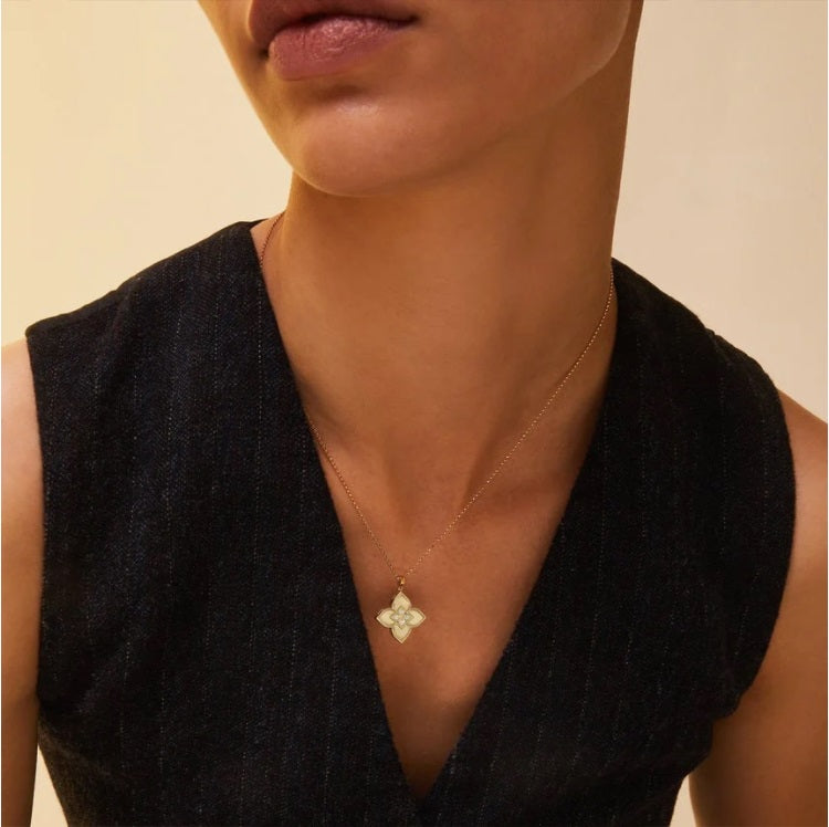 LBT-ADR777CL3374宽20mm四叶梅花吊坠