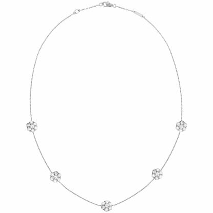 VCARA47600 About 10mm large V-shaped snowflake six claws, six circumferences and one 5 flower necklace