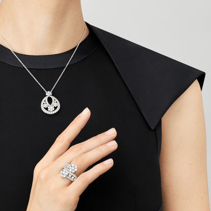 VCARO3RN00 small six-circle one-flower diamond chain pendant