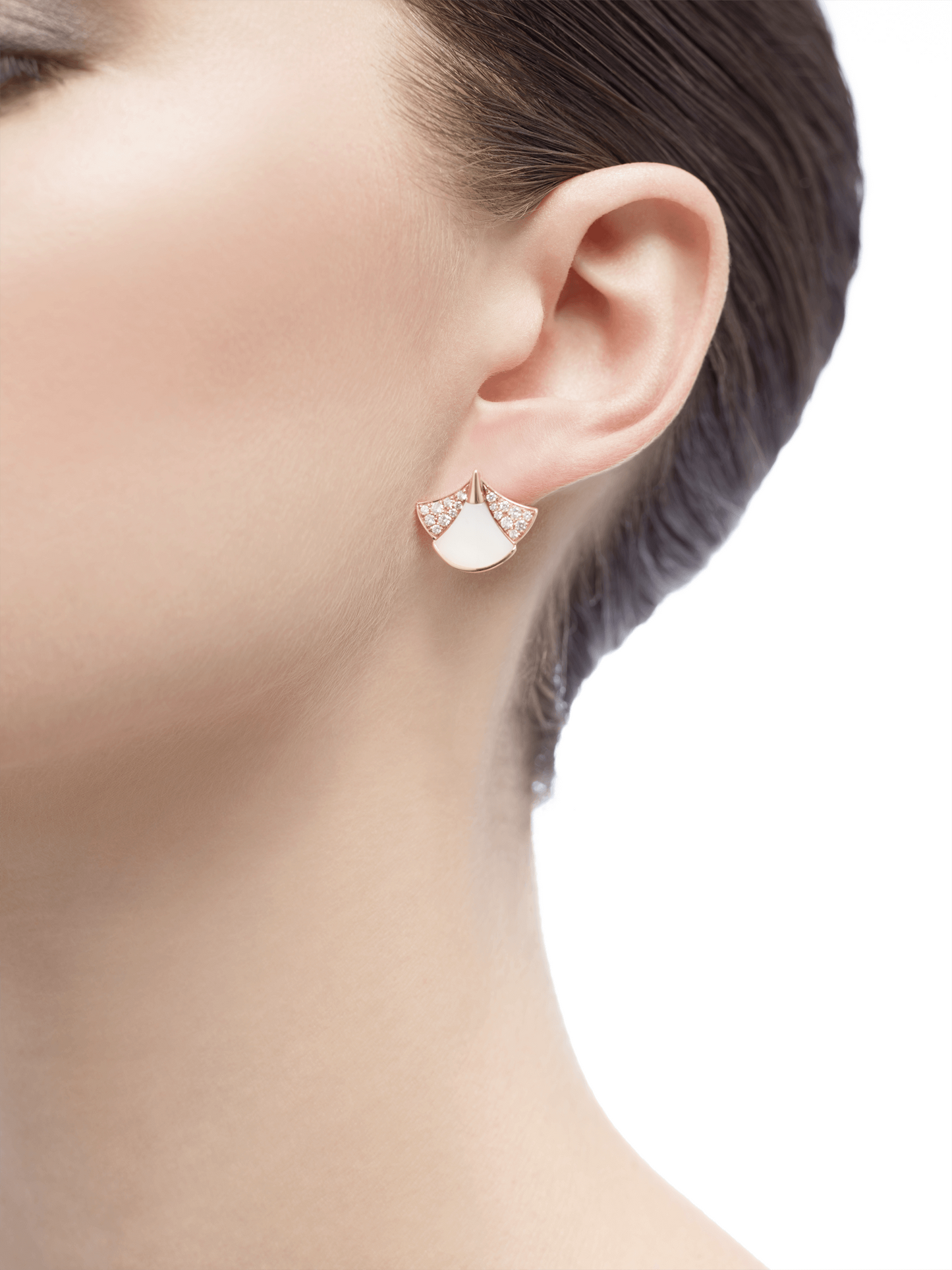 BGL-350483-OR857103 guest version single fan-shaped white shell skirt earrings fan earrings