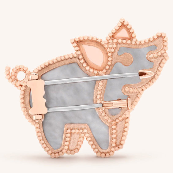 VCARP7UO00 Pearl Pig Brooch