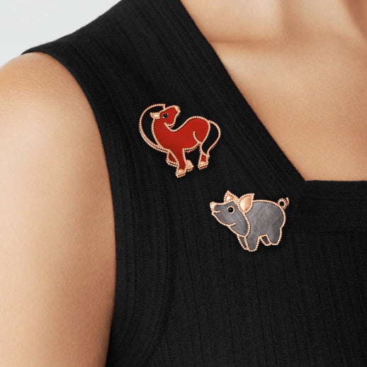 VCARP5LJ00 Pearl Horse Brooch