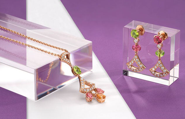 BGL-CL858392-355613 fan-shaped skirt fan hollow colorful treasure bolt chain pendant necklace