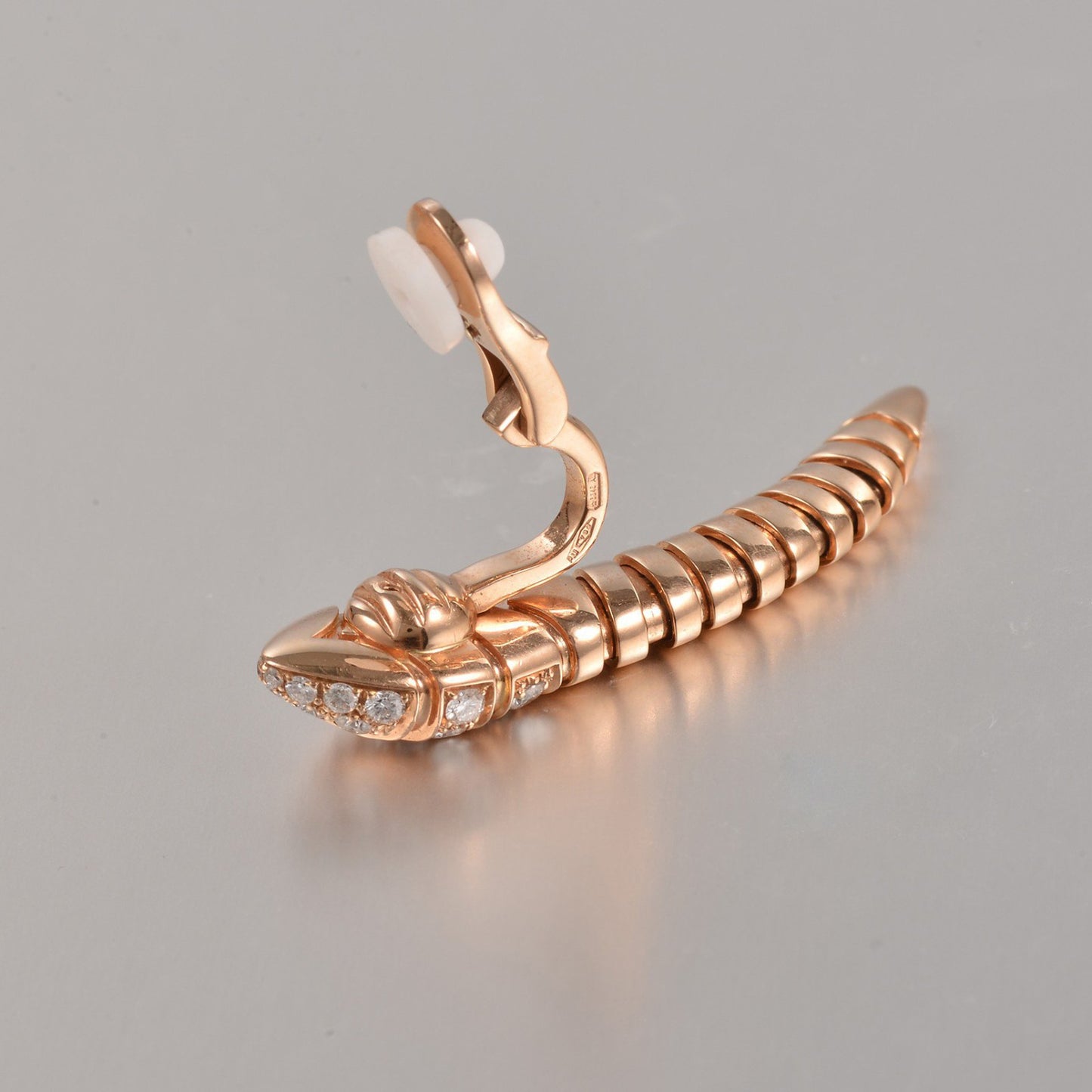 BGL-350811-OR857311 spring snake head and tail diamond ear clip