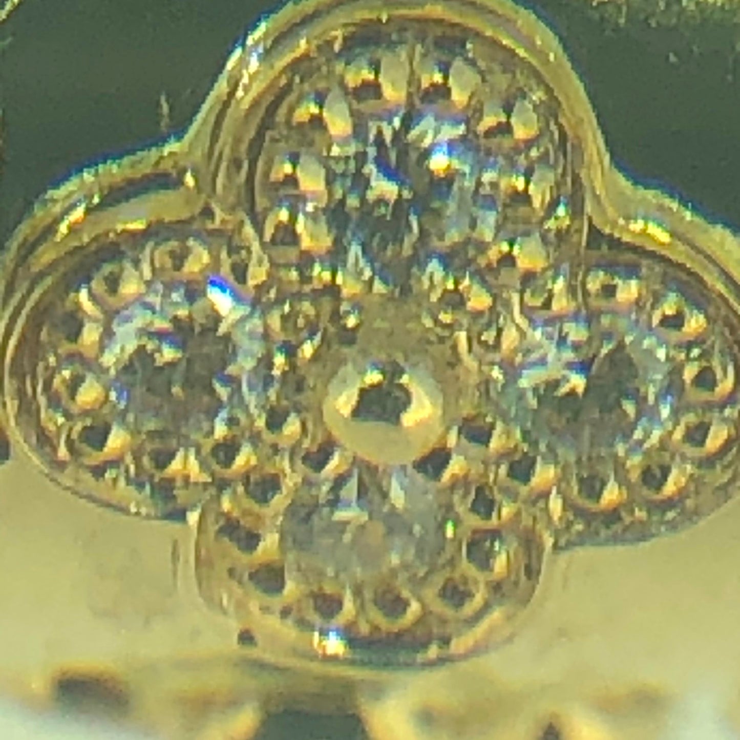 VCARO2EE00客版珠珠梅花吊坠