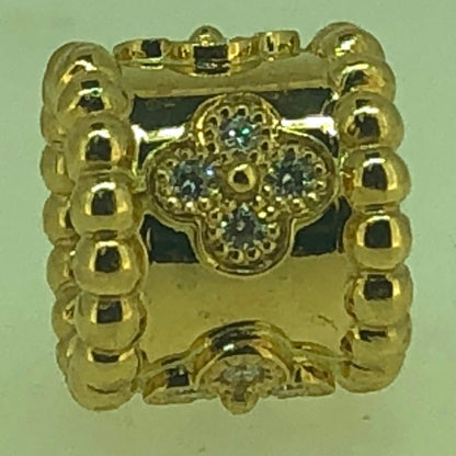 VCARO2EE00客版珠珠梅花吊坠