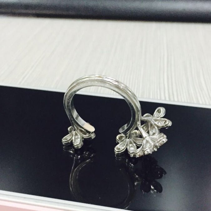 VCARB14500客版五瓣花开口戒15#