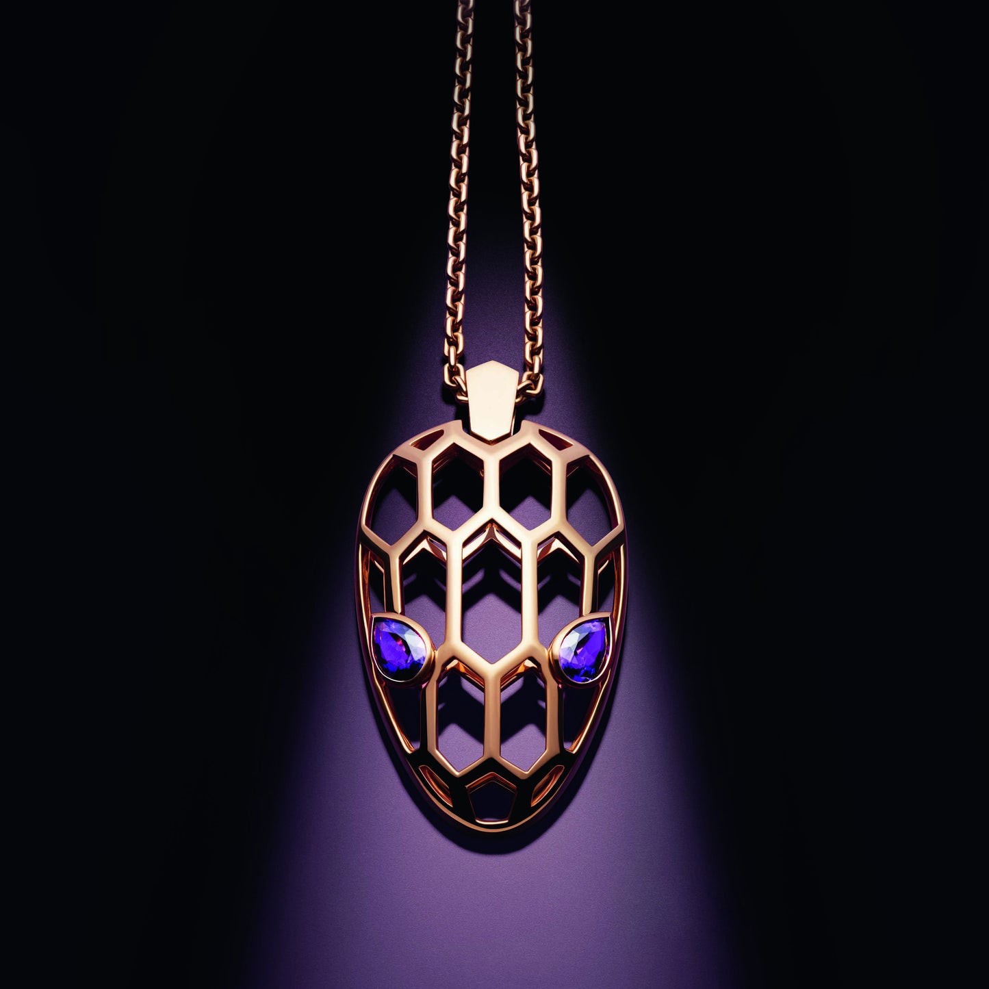BGL-352676-CL857707 snake head style hollow light gold large pendant