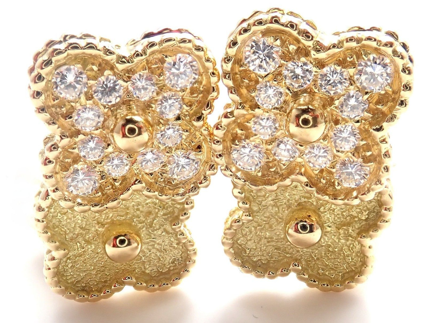 VCA1264996 13X22mm middle light bead superimposed four-leaf clover ear clip