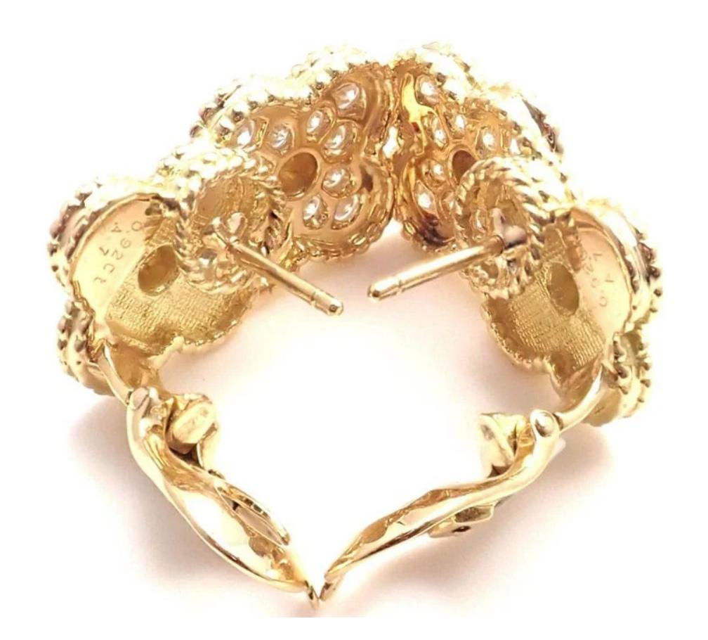 VCA1264996 13X22mm middle light bead superimposed four-leaf clover ear clip