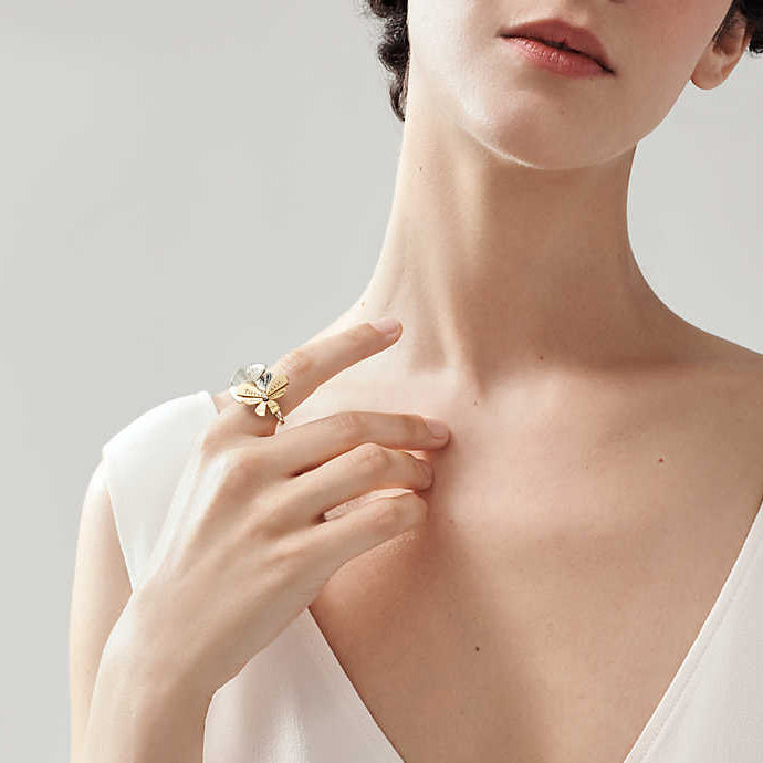 TIF30689523 light gold letter color flower shaped butterfly ring