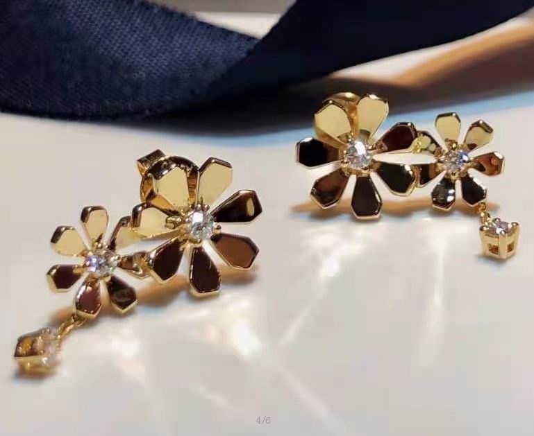 TIF67912153 diamond-set horse chestnut double flower earrings