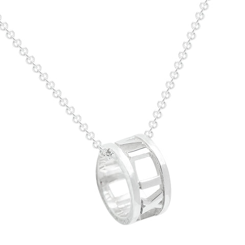 TIF42608927 light gold circle Roman font pendant