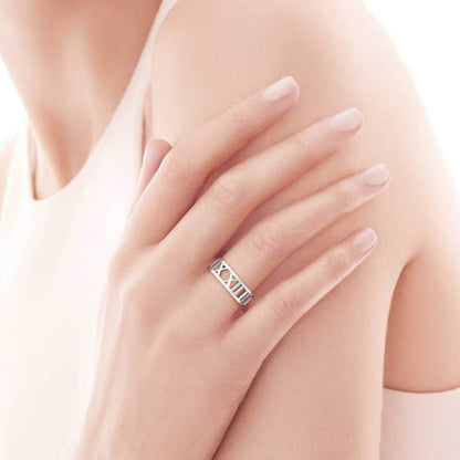 TIF78633726 light gold small Roman hollow ring