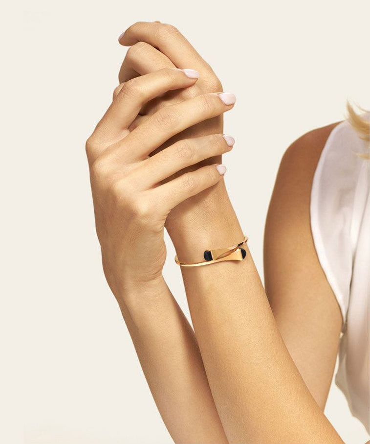 MR-CLEO-B14 conical agate light gold bracelet