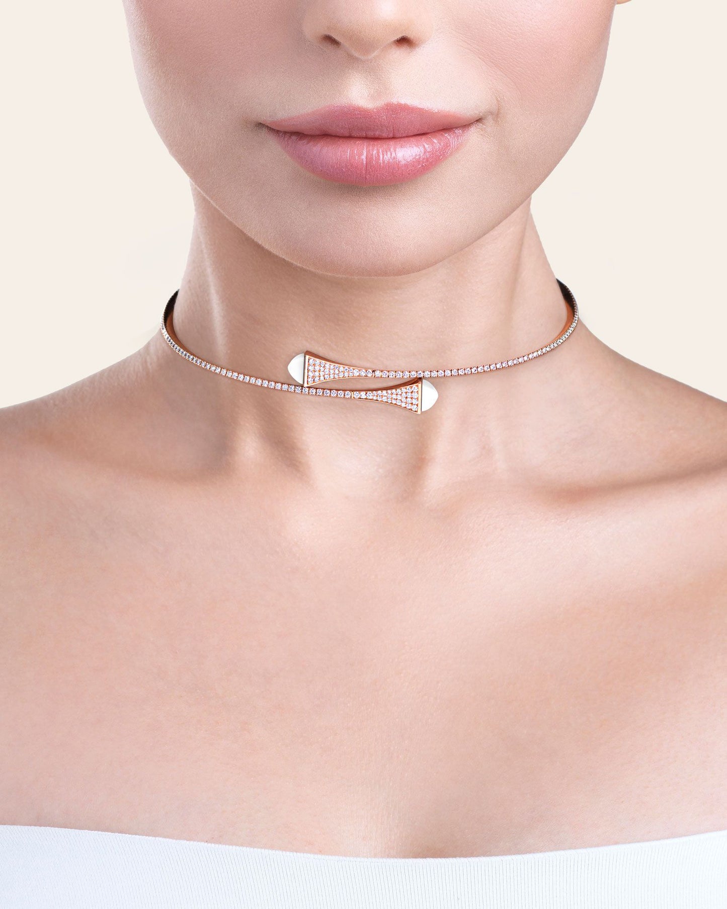 MR-CLEO-N14, pyramid necklace