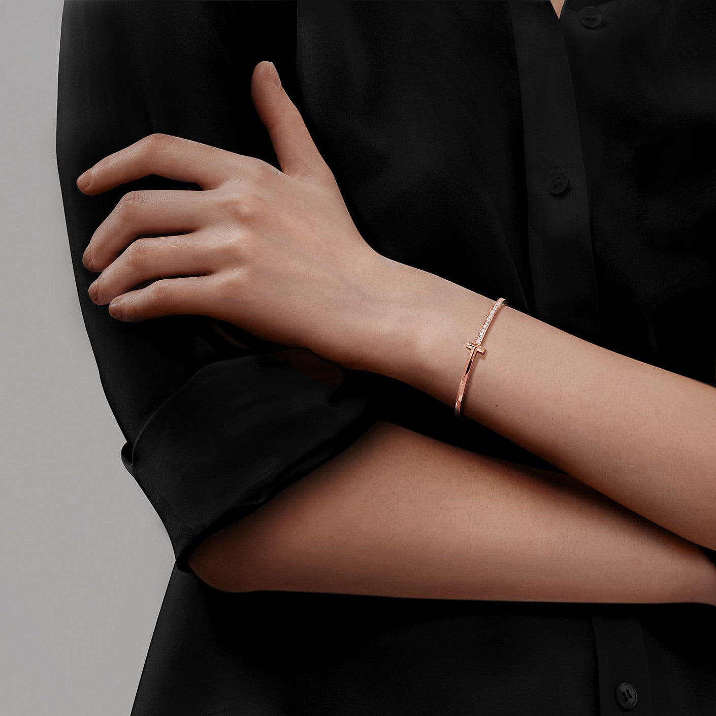 TIF33408905 half diamond sword spine T-shaped narrow bracelet 16#