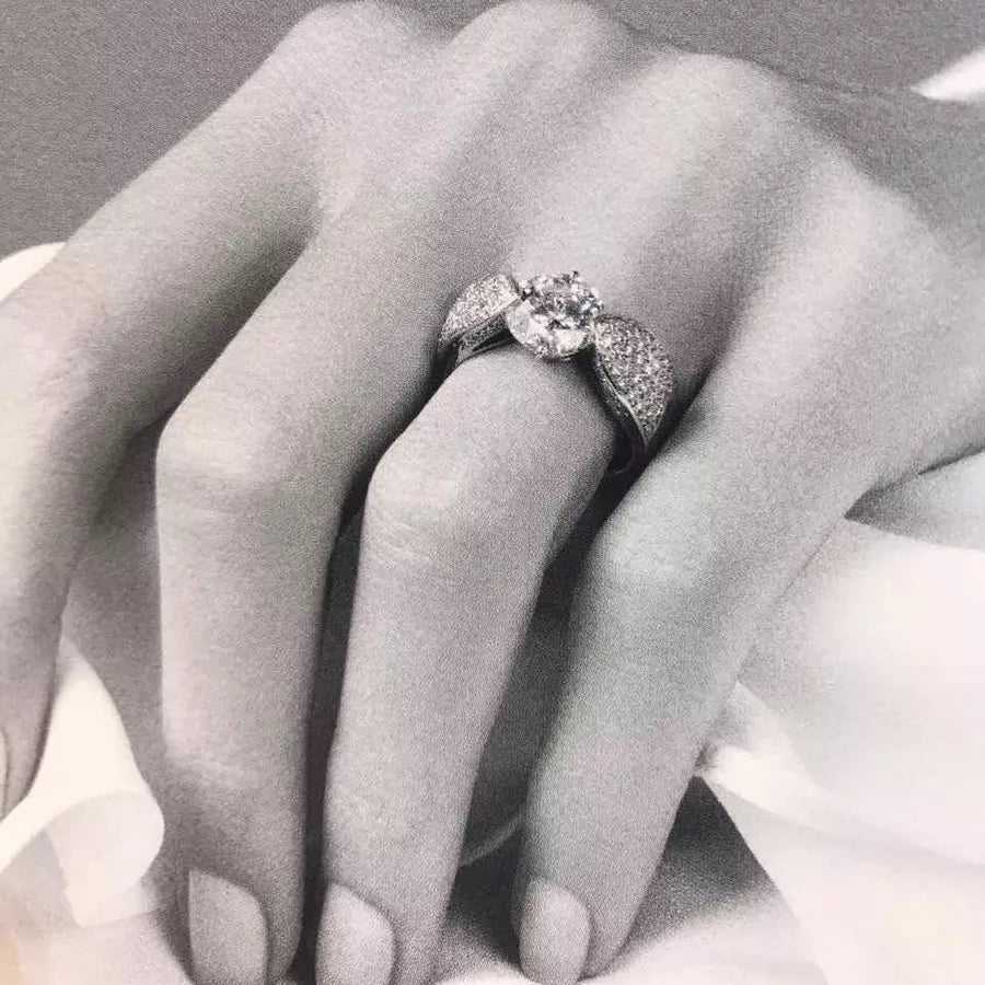 SM-506289 four-prong ring