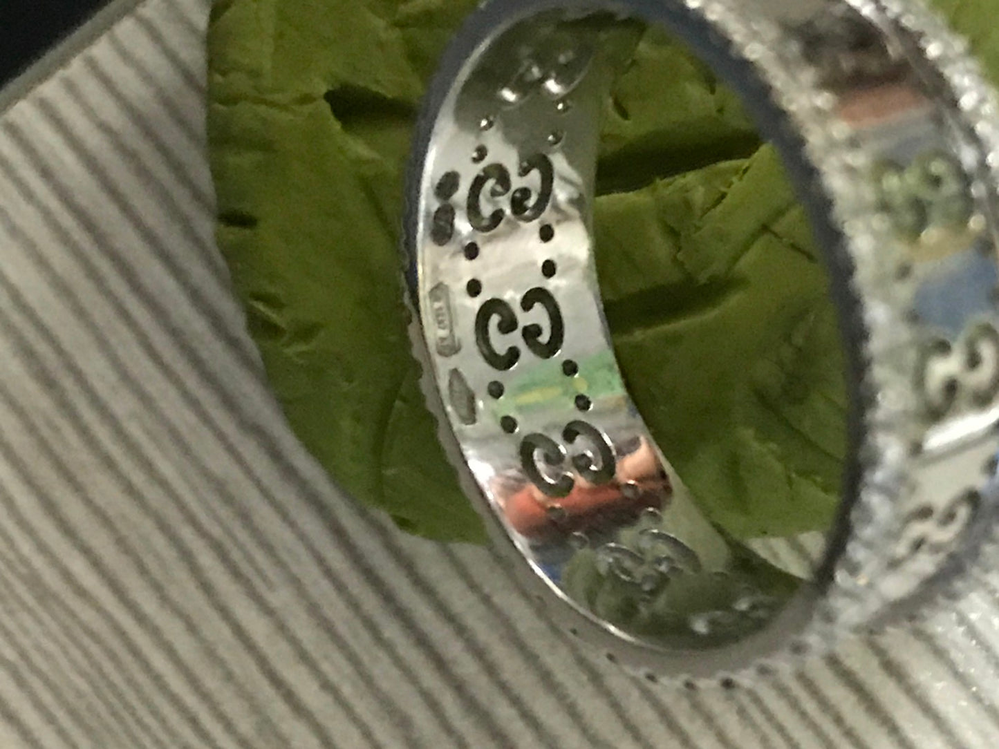 GC-326953宽7.2mm双G镂空凹形臂戒指客版