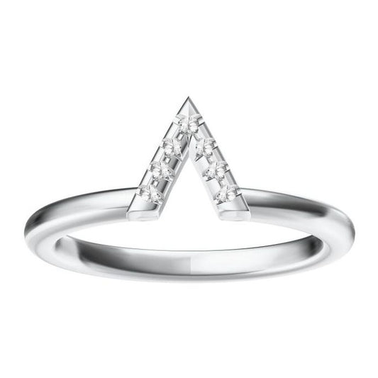 LV-Q564504 letter V with diamond ring