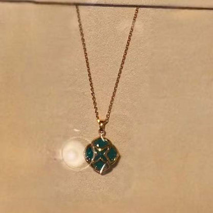 XB-799220-1003 Plum Blossom Colorful Treasure Pendant
